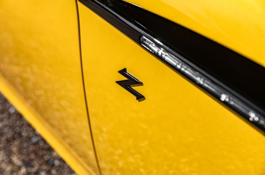 Детали экстерьера Aston Martin V12 Zagato (009) 2013 года  (фото 20 из 58)
